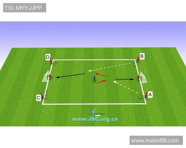 历史第一左后卫的传奇之路与足球战术的演变探索 历史第一左后卫的传奇之路与足球战术的演变探索