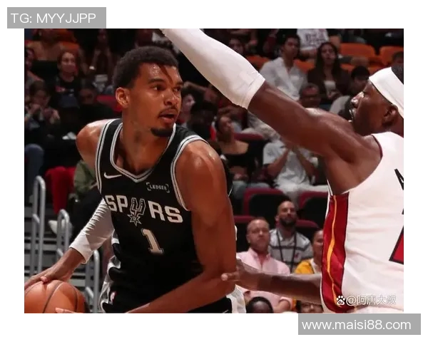 马刺与勇士精彩对决录像回放分析及赛后精彩瞬间回顾