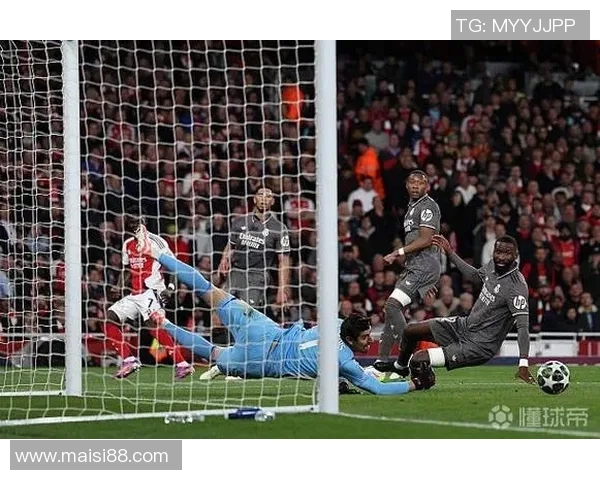 库尔图瓦：守护球门的铁血战士与传奇门将的成长之路